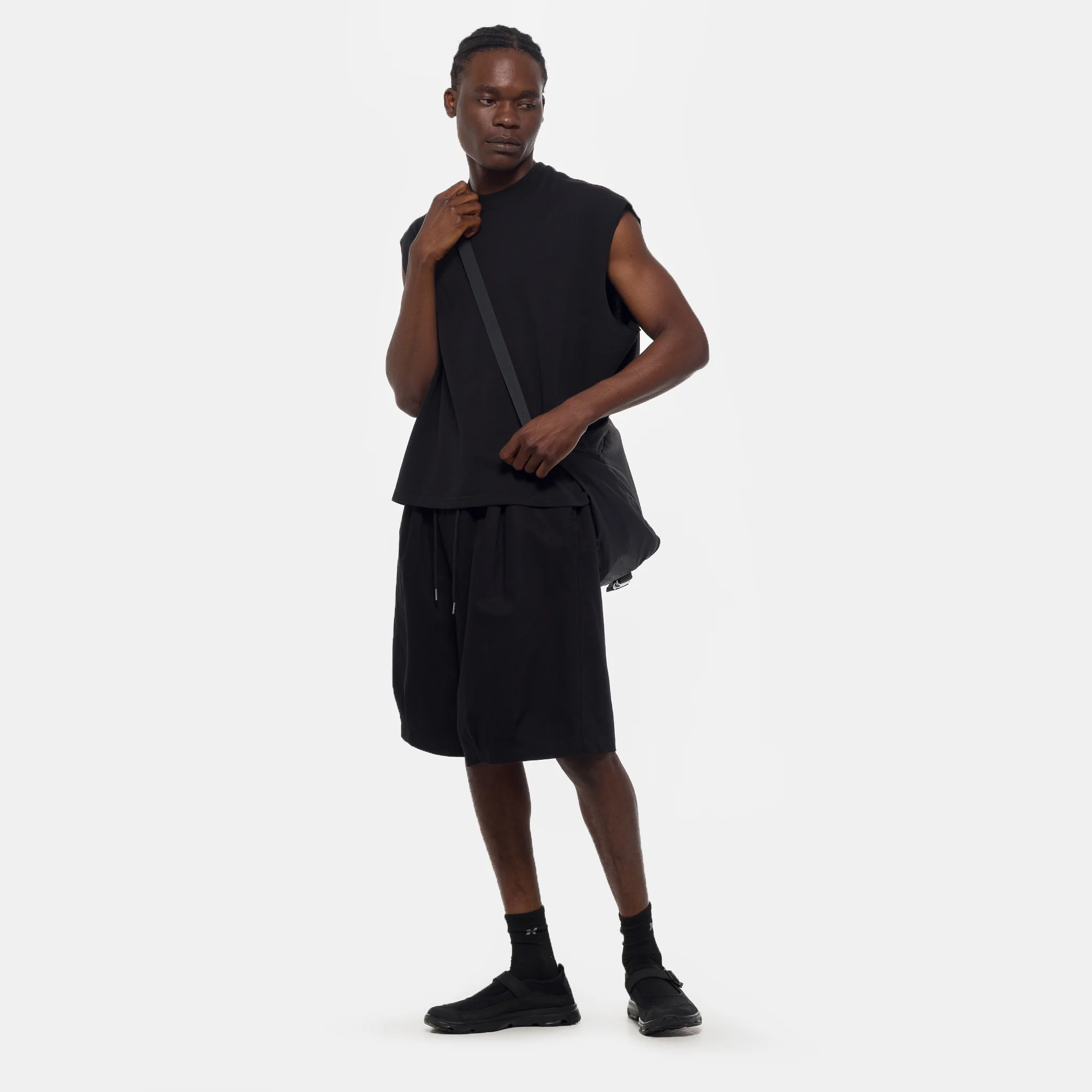 Stopper Balloon Bermuda Shorts in Black - Image 2