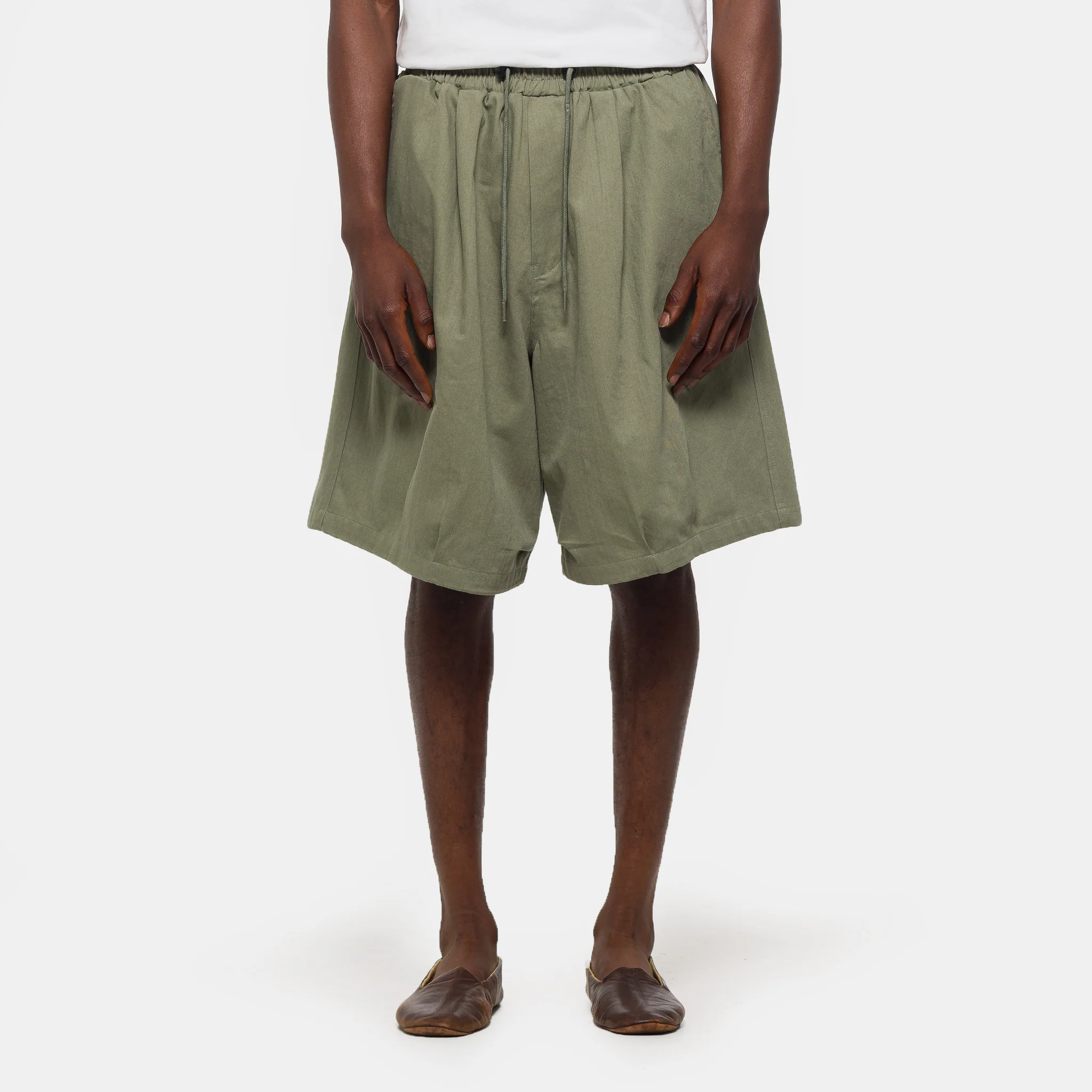 Stopper Balloon Bermuda Shorts in Khaki