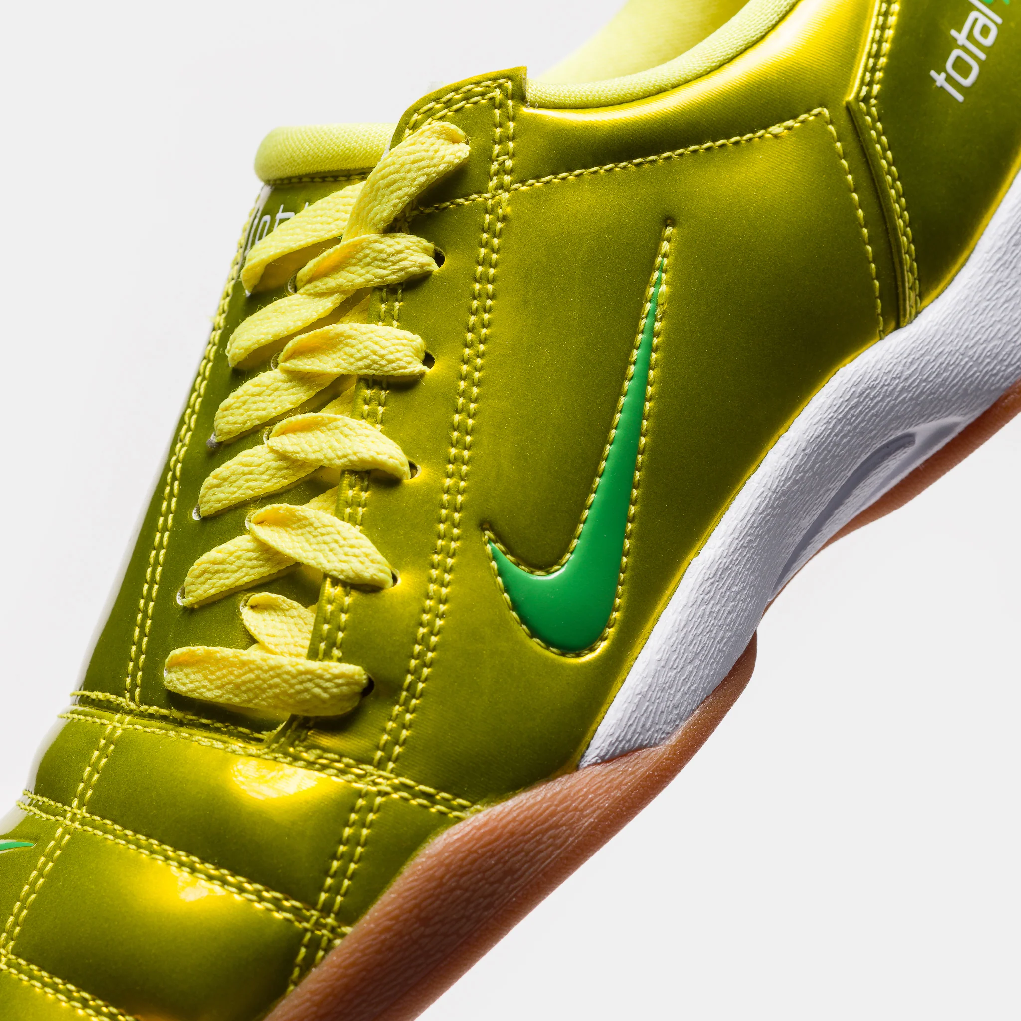 T90 SP Sneaker in Dynamic Yellow/Green Spark/Gum Medium Brown - Image 5