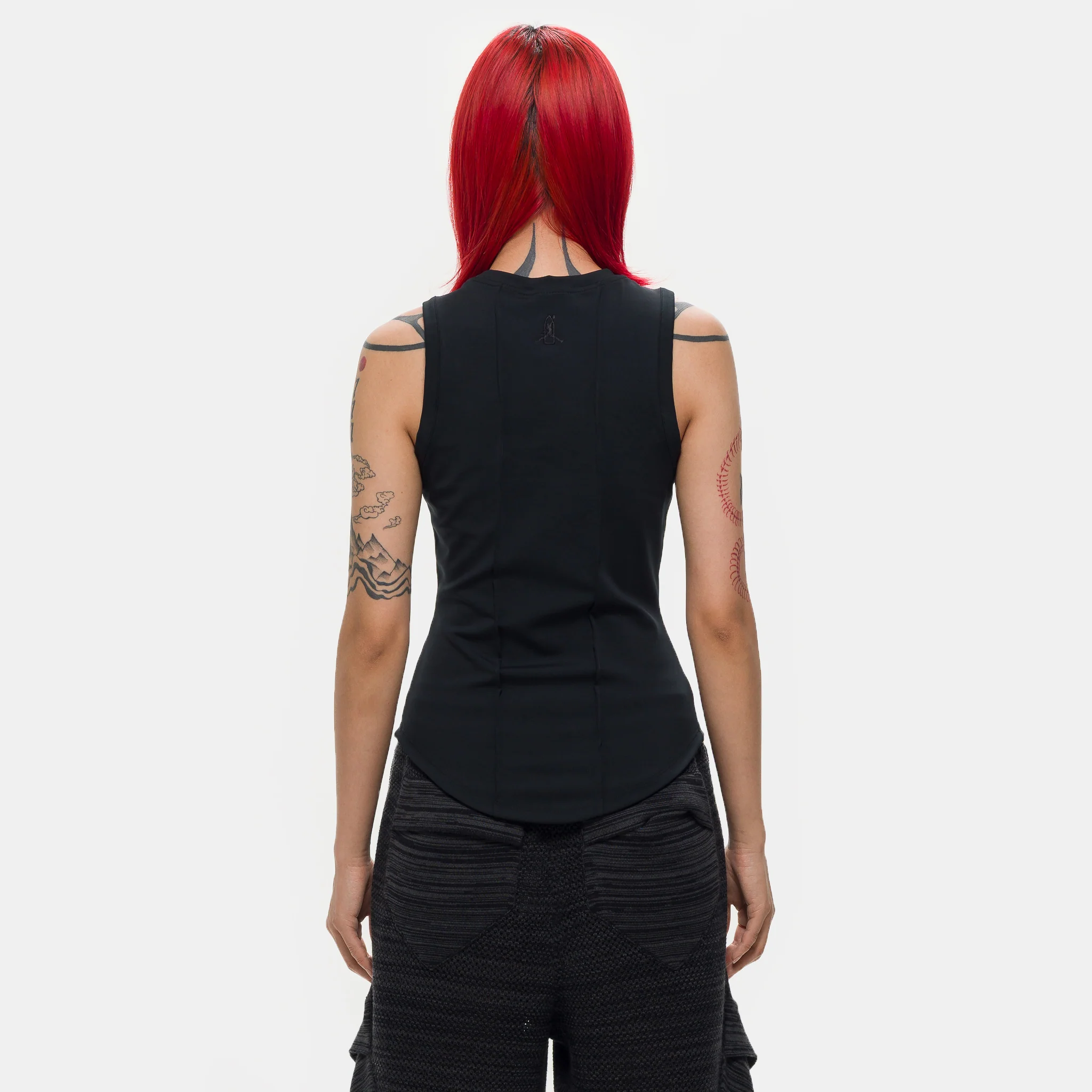 Téla Tank Top in Black - Image 3