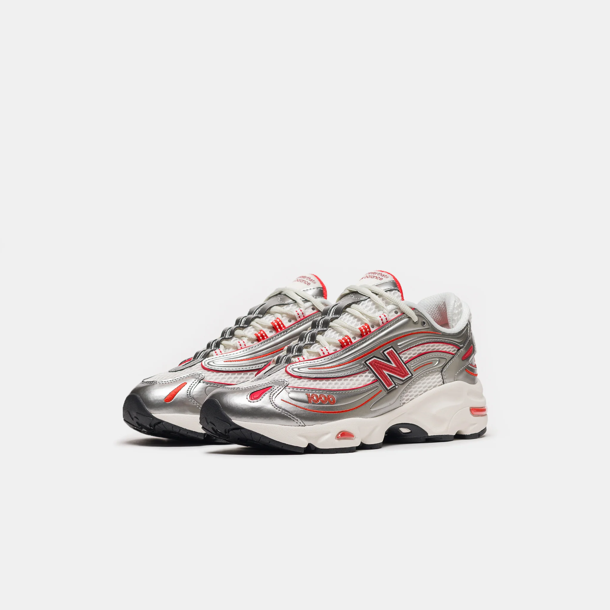 Thisisneverthat 1000 Sneaker in Silver/Valiant Poppy - Image 2