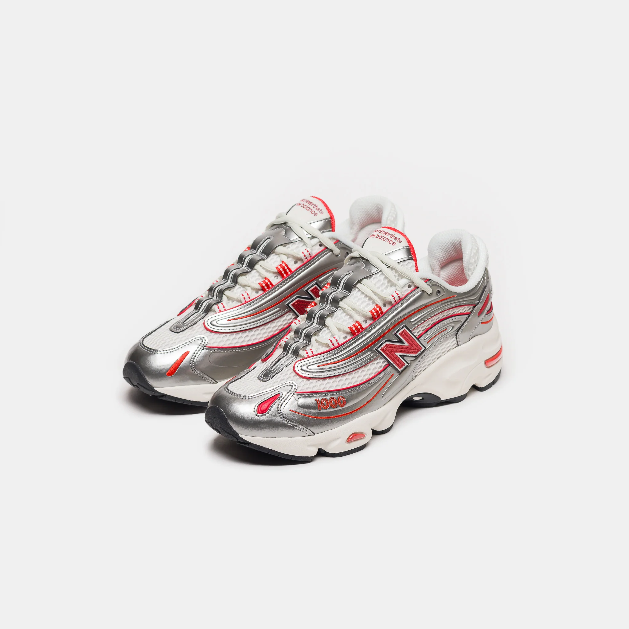 Thisisneverthat 1000 Sneaker in Silver/Valiant Poppy - Image 3