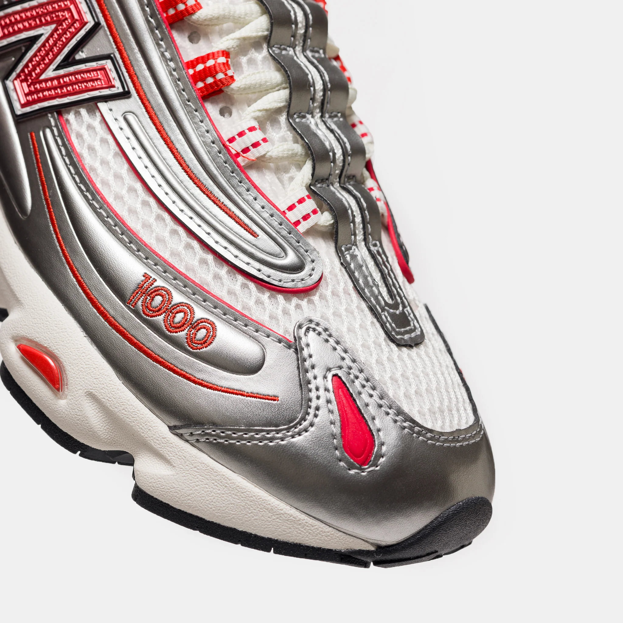 Thisisneverthat 1000 Sneaker in Silver/Valiant Poppy - Image 6