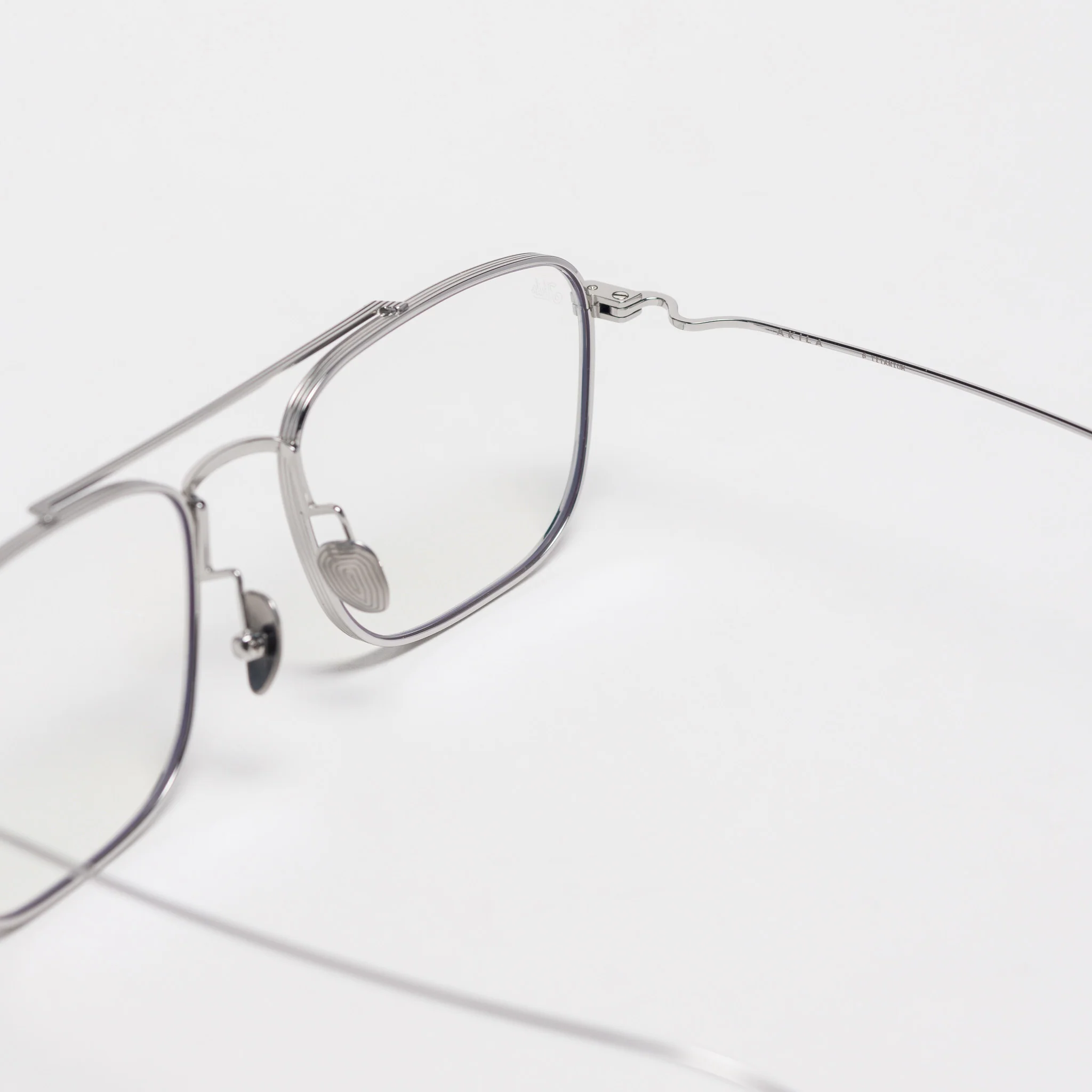 Titan Glasses in Silver - Image 3