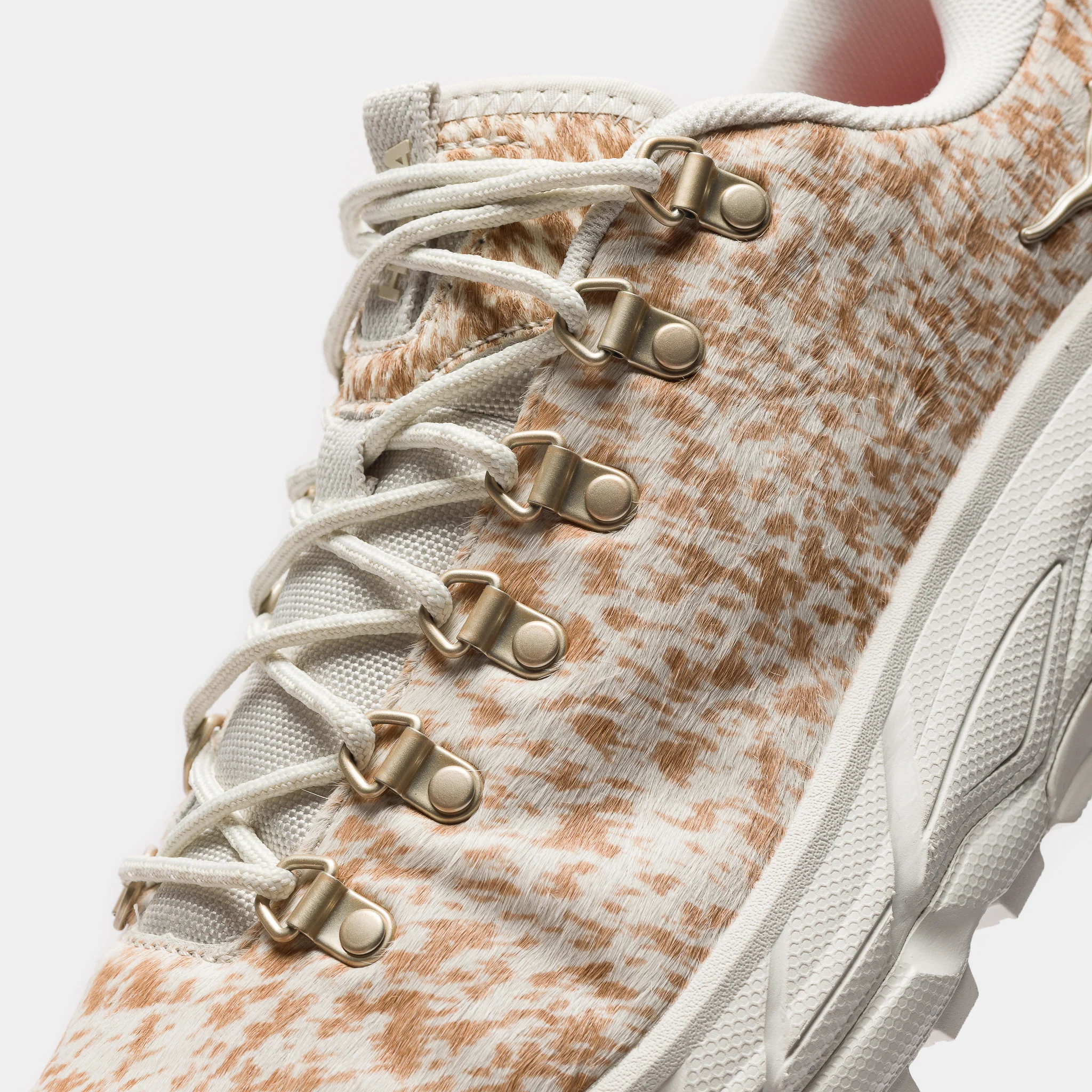 Tor Summit Sneaker in White Onyx - Image 5
