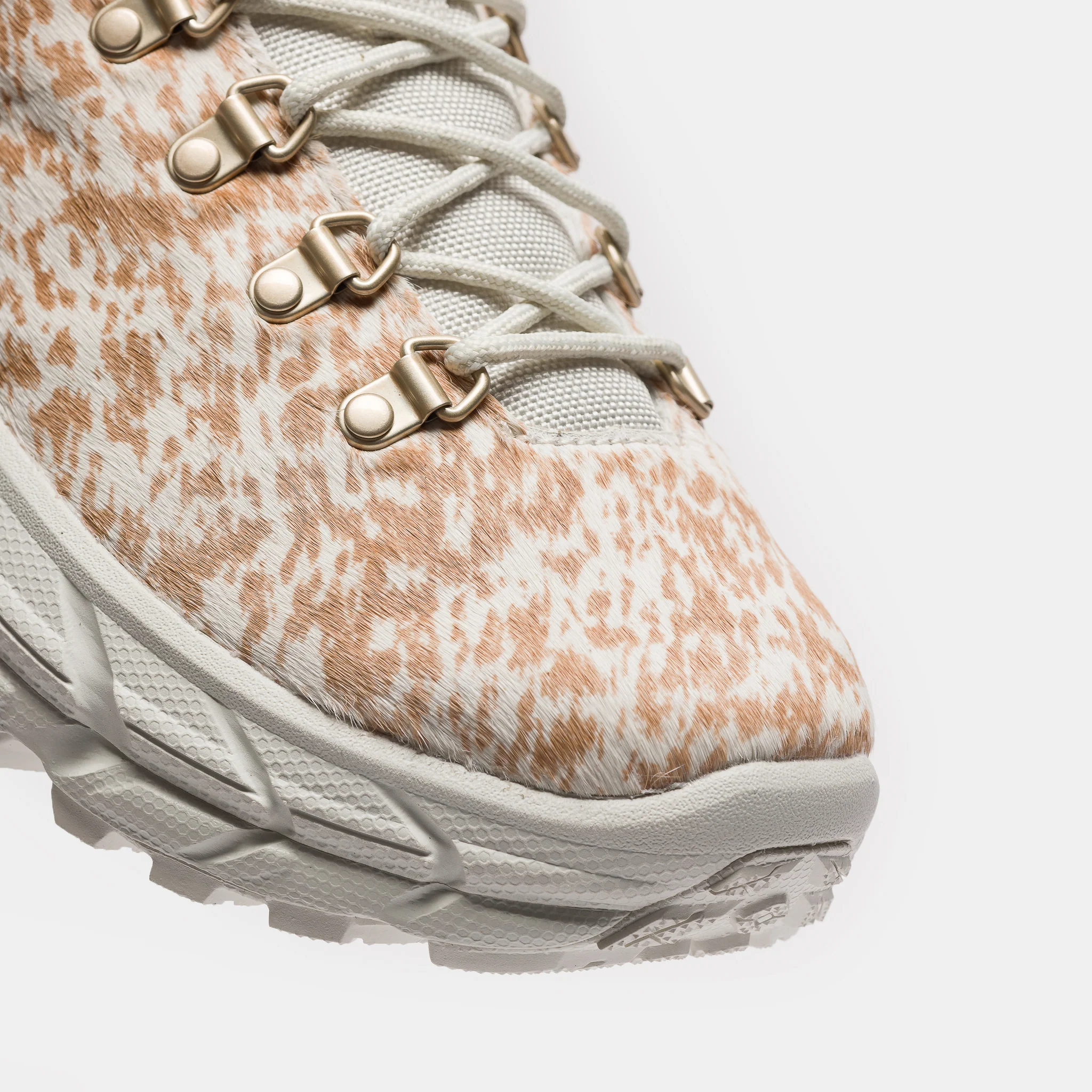 Tor Summit Sneaker in White Onyx - Image 6
