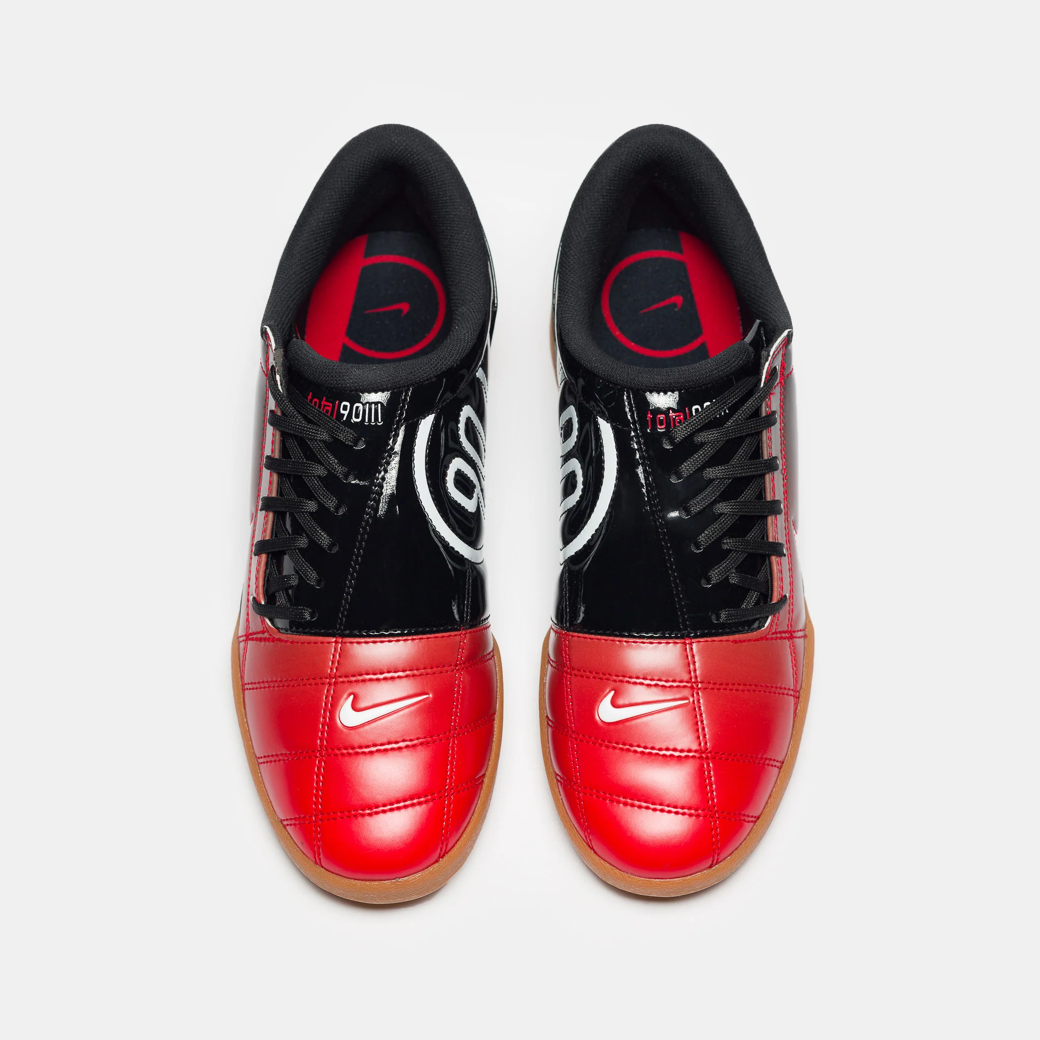 Total 90 Sneaker in Black/White/University Red/Gum - Image 4