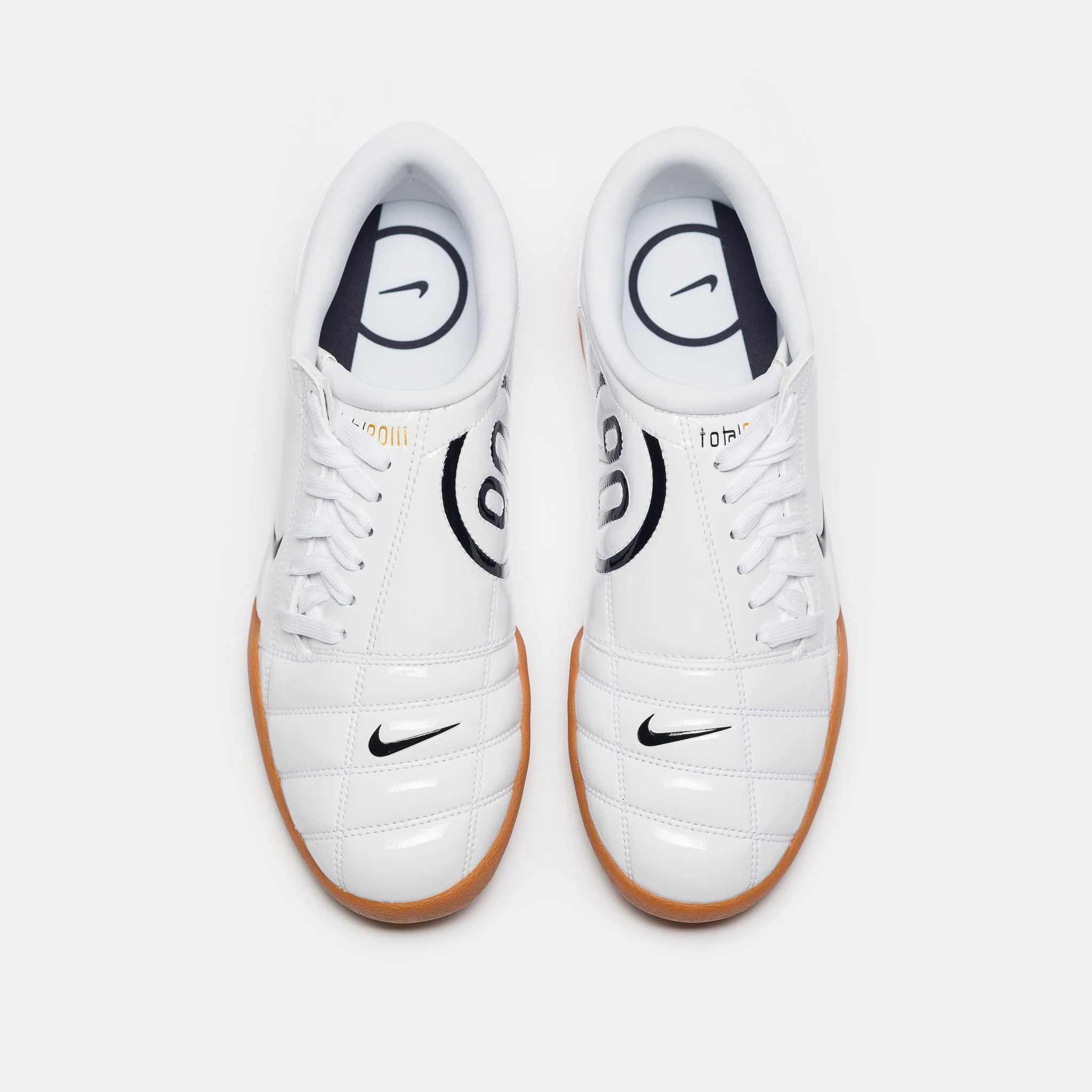 Total 90 Sneaker in White/Black/White/Metallic Gold - Image 4