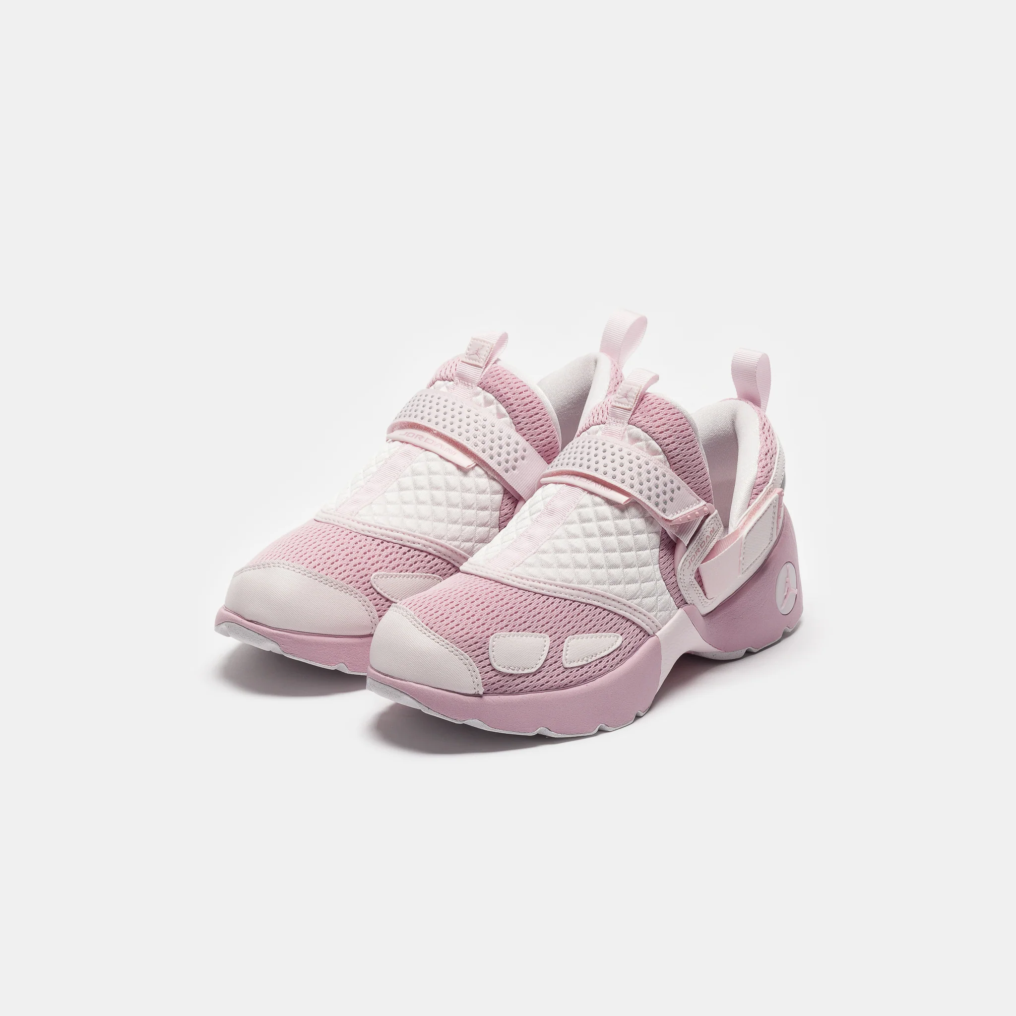 Trunner LX Sneaker in Iced Carmine/Iced Carmine/Pearl Pink - Image 3