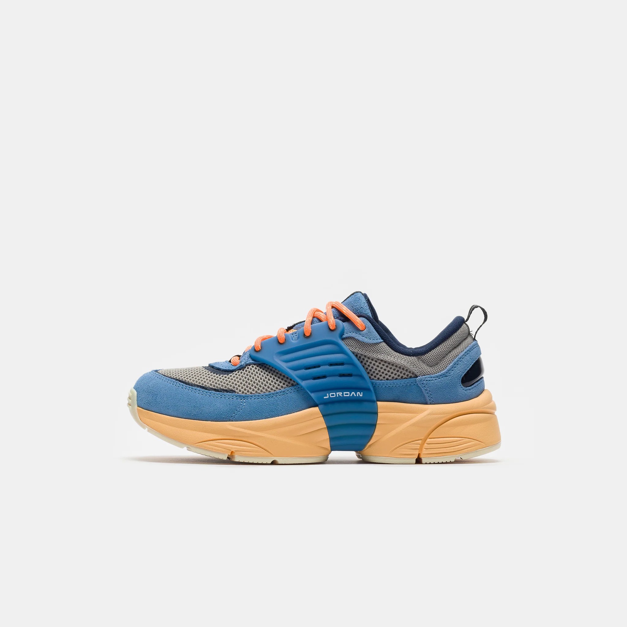 Trunner O/S SP Sneaker in Blue Beyond/Atomic Orange/Cobblestone