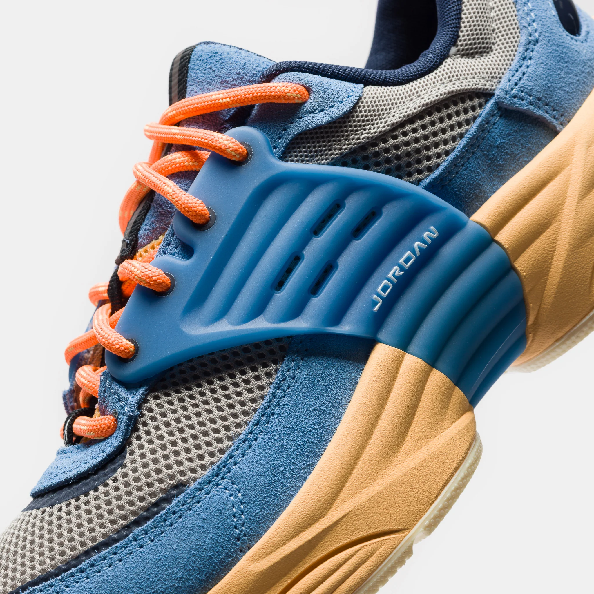 Trunner O/S SP Sneaker in Blue Beyond/Atomic Orange/Cobblestone - Image 5