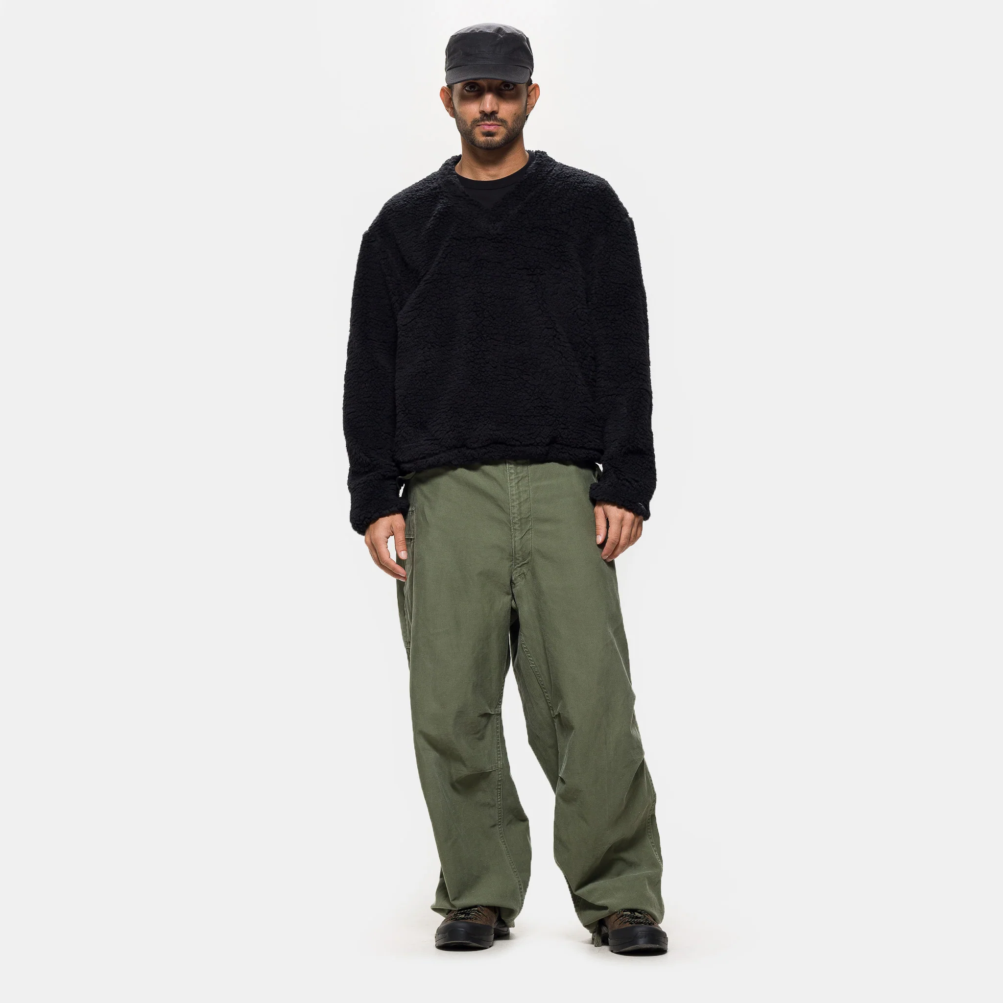 V-Neck Smock Fleece in Black - Image 2