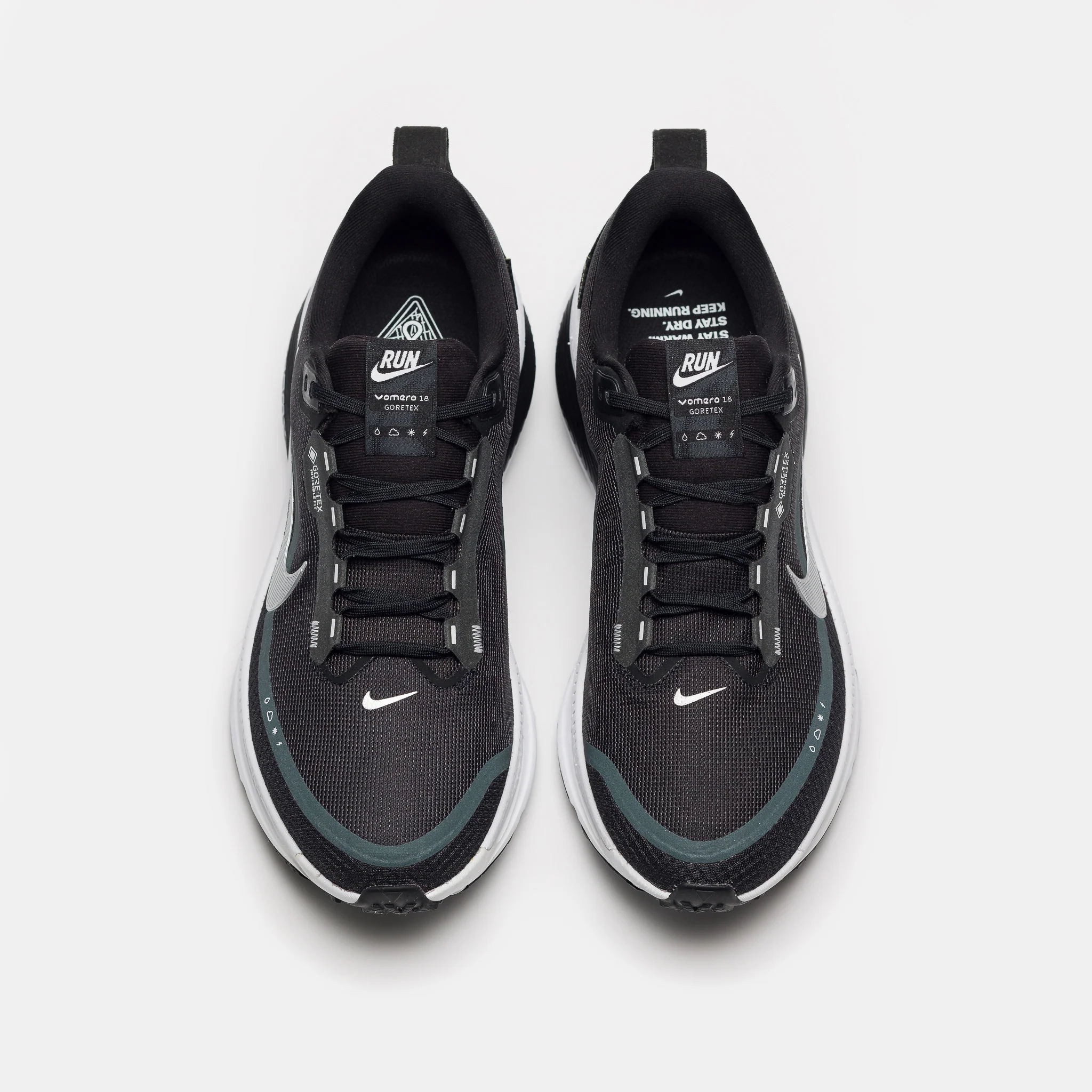 Vomero 18 Gore-Tex Sneaker in Black/Metallic Silver/Anthracite/White - Image 4