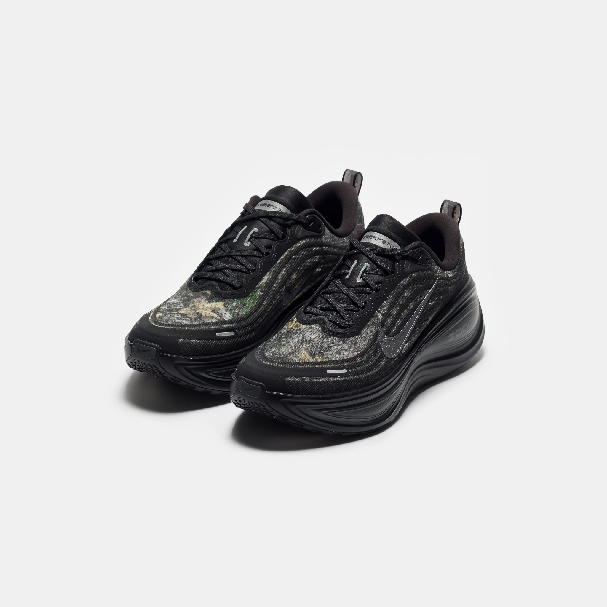 Vomero Plus Realtree Sneaker in Black/Metallic Dark Grey/Anthracite - Image 2