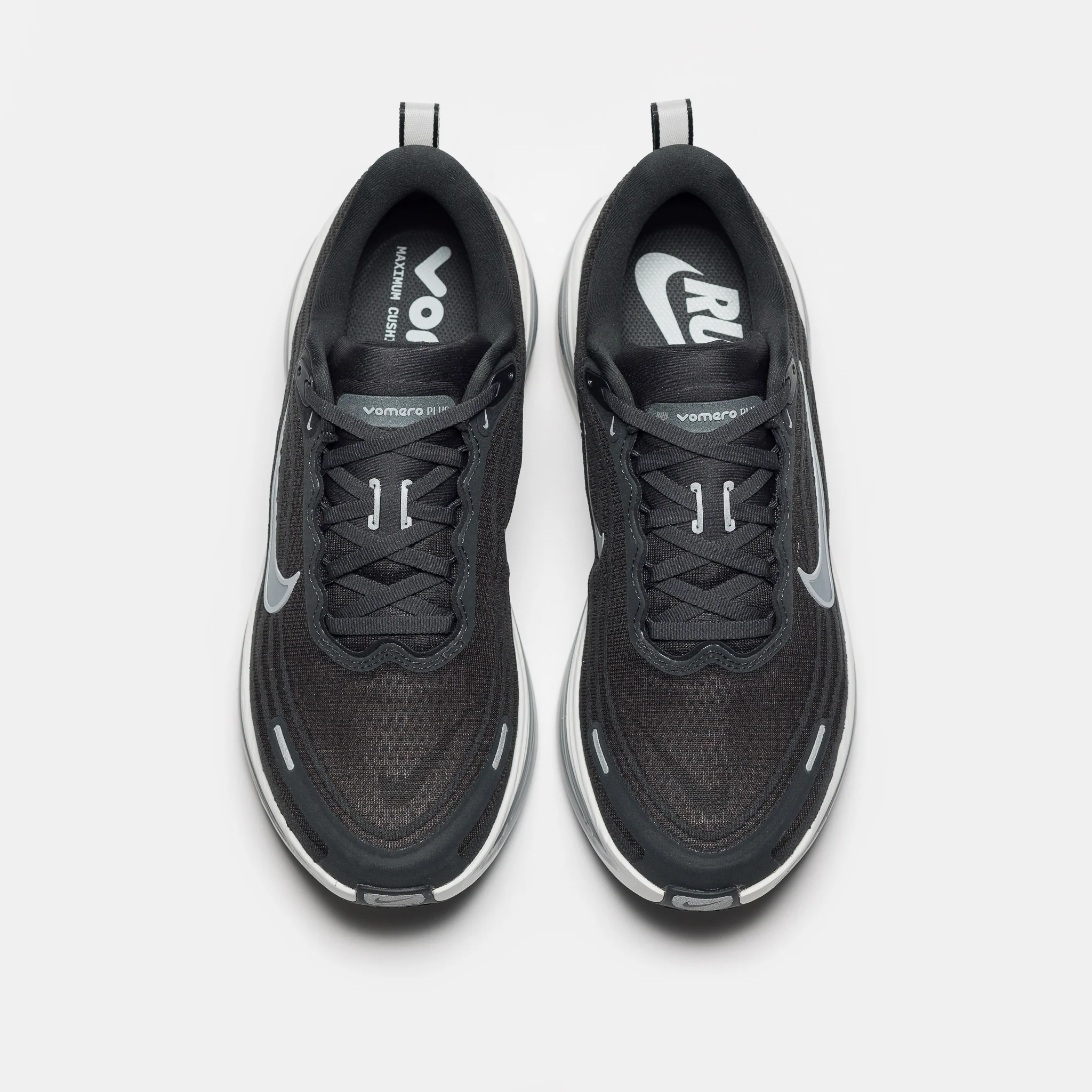 Vomero Plus Sneaker in Anthracite/Wolf Grey/Summit White - Image 4