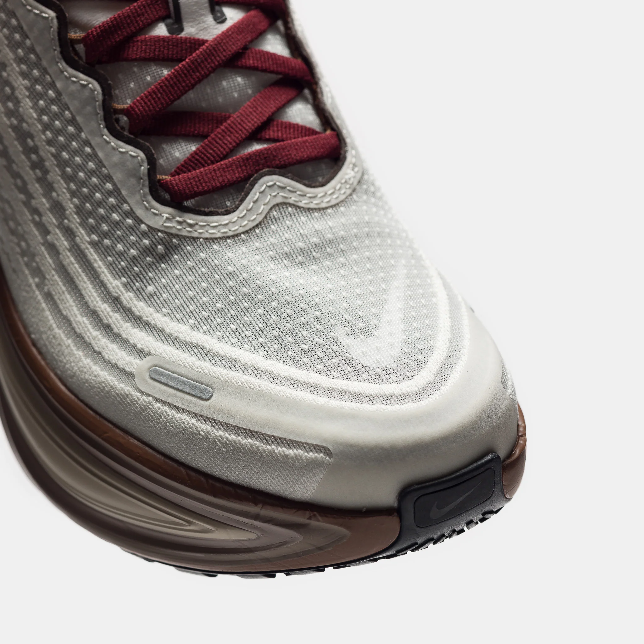 Vomero Plus Sneaker in Sail/Pecan/Caldera Brown/Black - Image 6