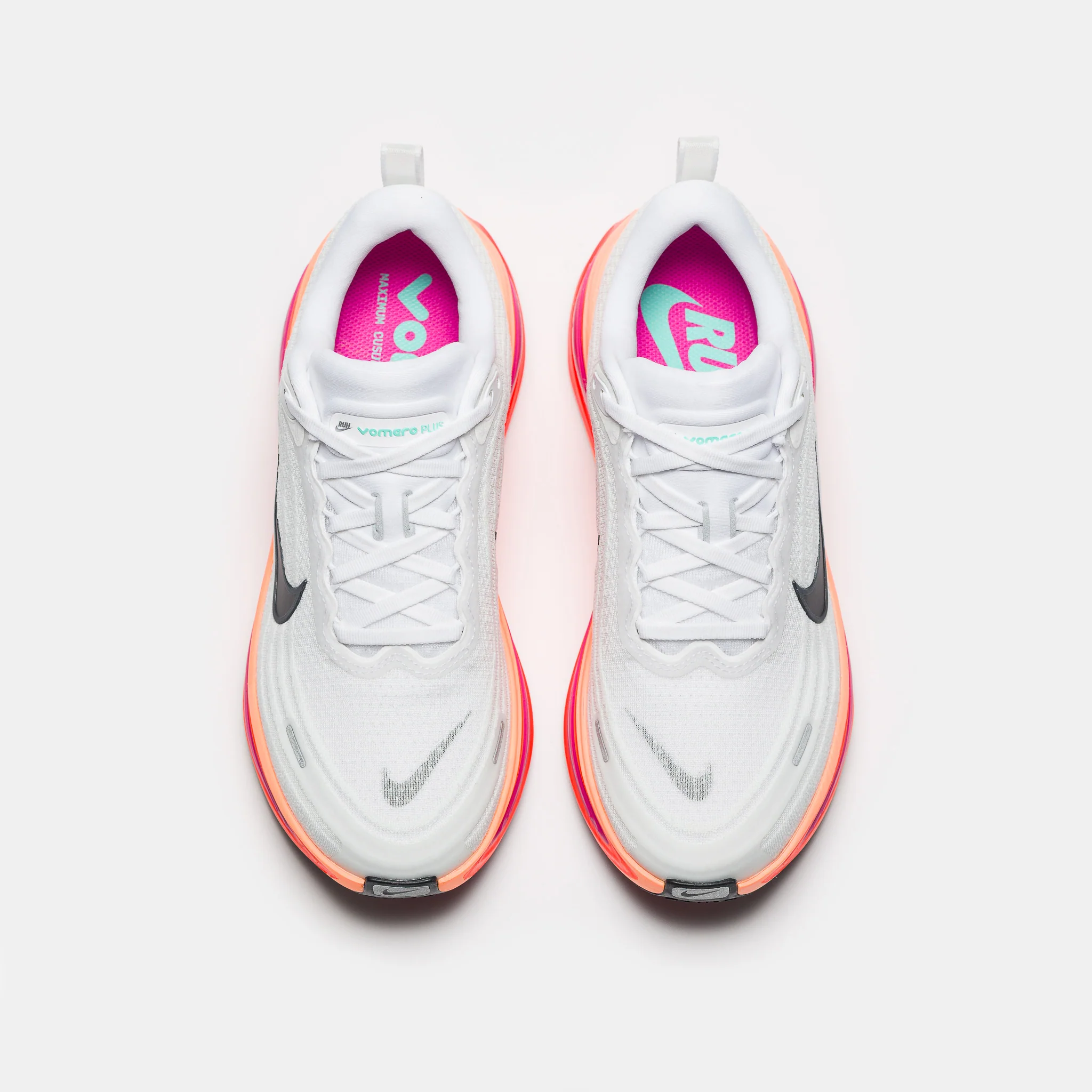 Vomero Plus Sneaker in White/Black/Fire Pink/Hyper Crimson - Image 4