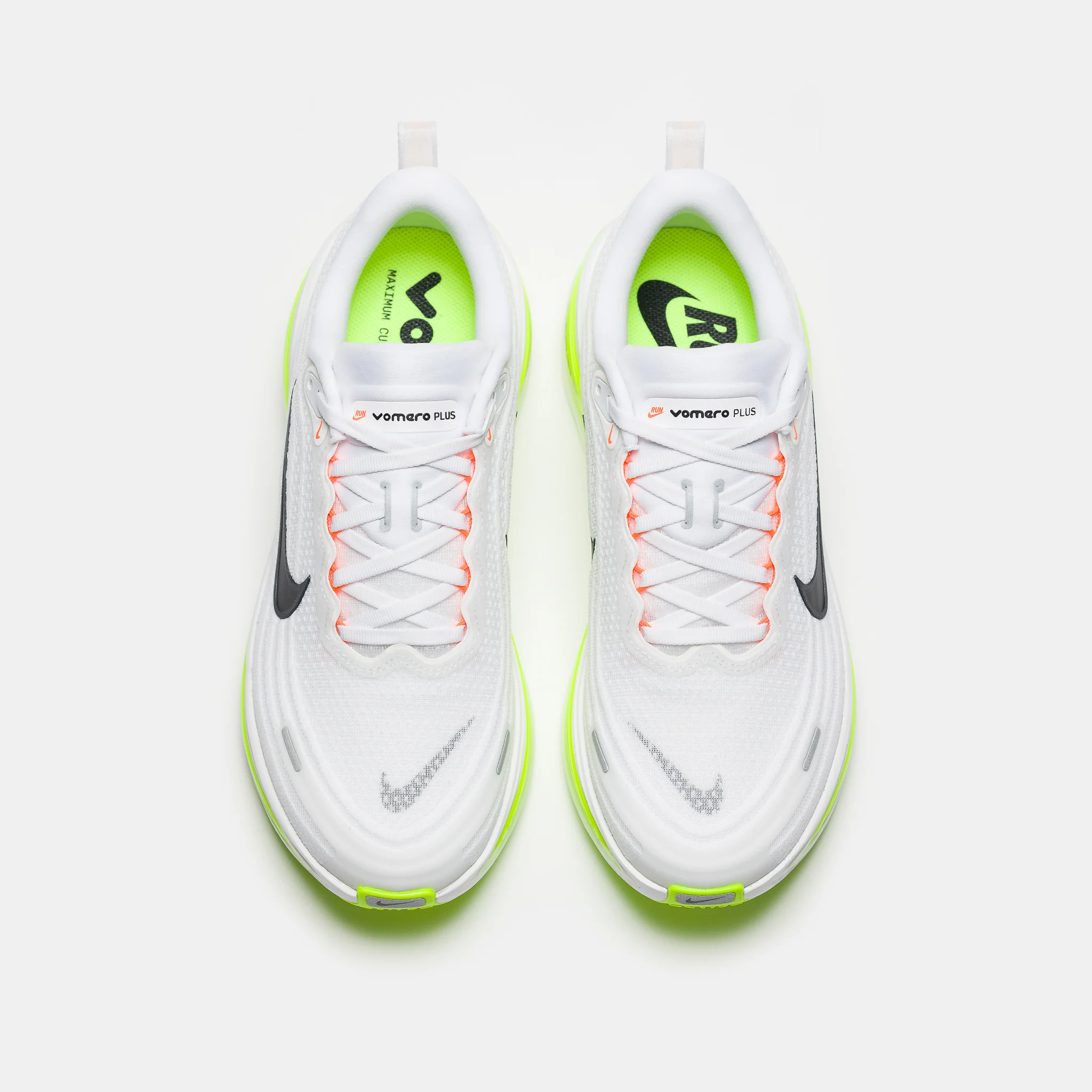 Vomero Plus Sneaker in White/Black/Volt/Barely Volt - Image 4