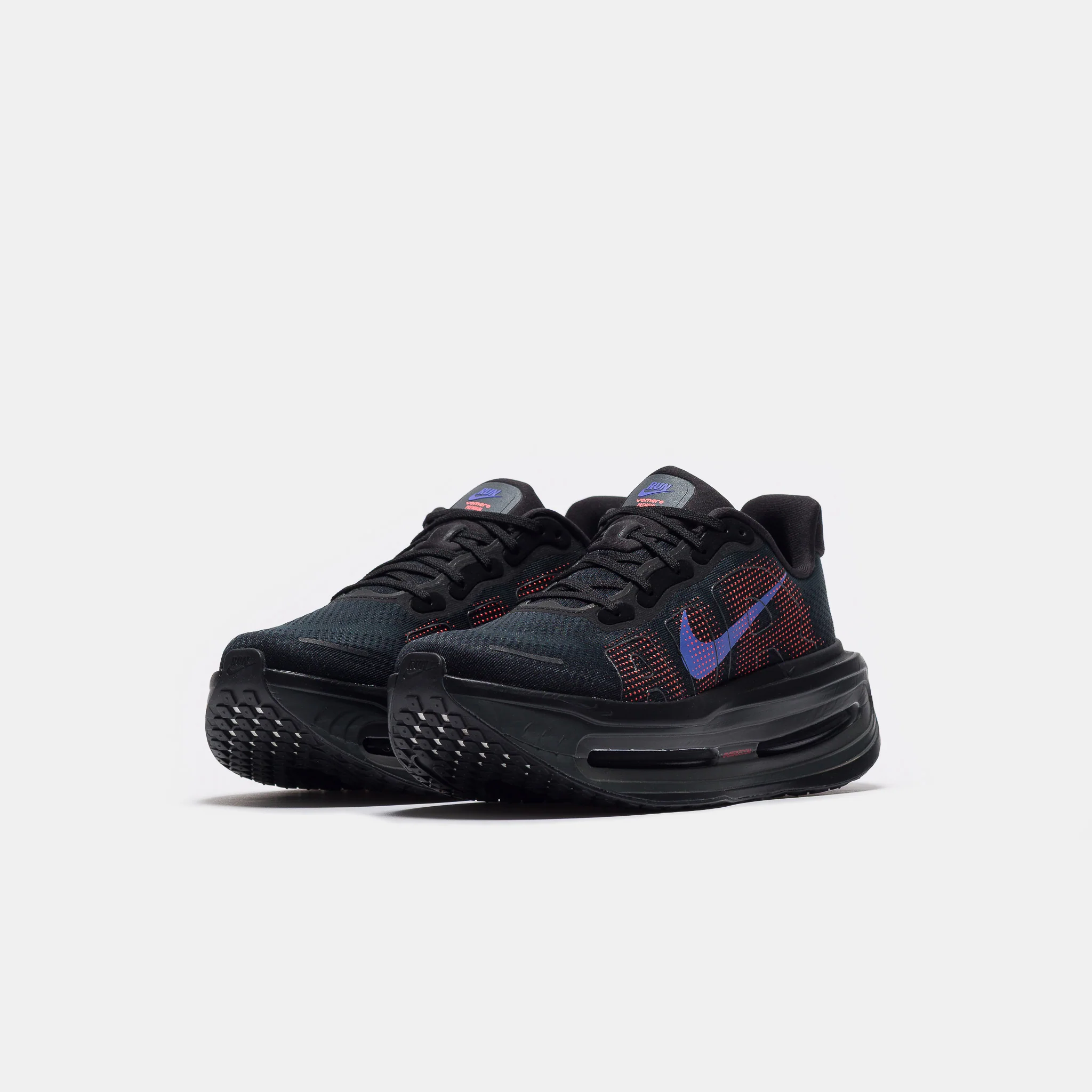 Vomero Premium Sneaker in Black/Sapphire/Hot Lava/Anthracite - Image 3