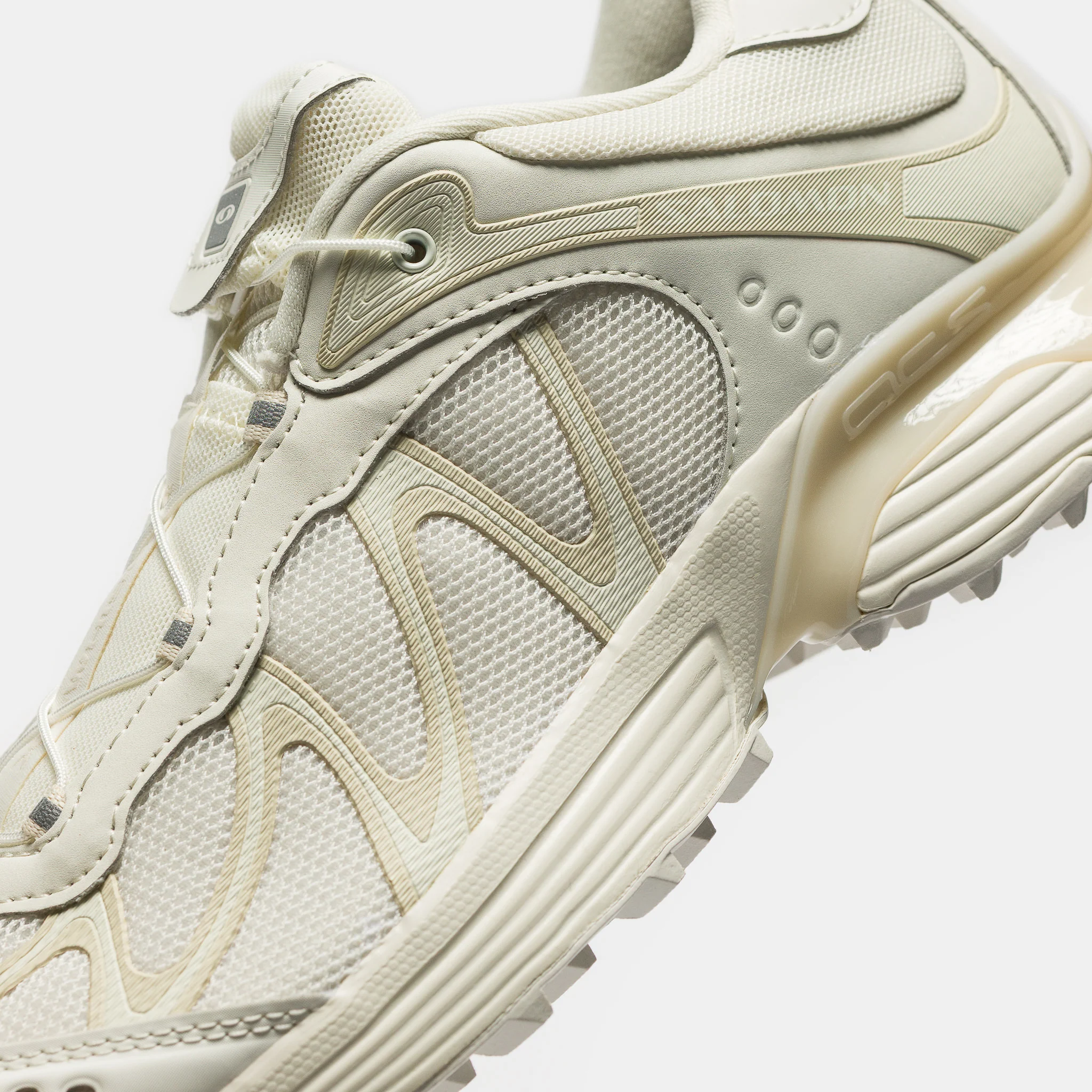 XT-Whisper Sneaker in Vanilla/Almond Milk - Image 5