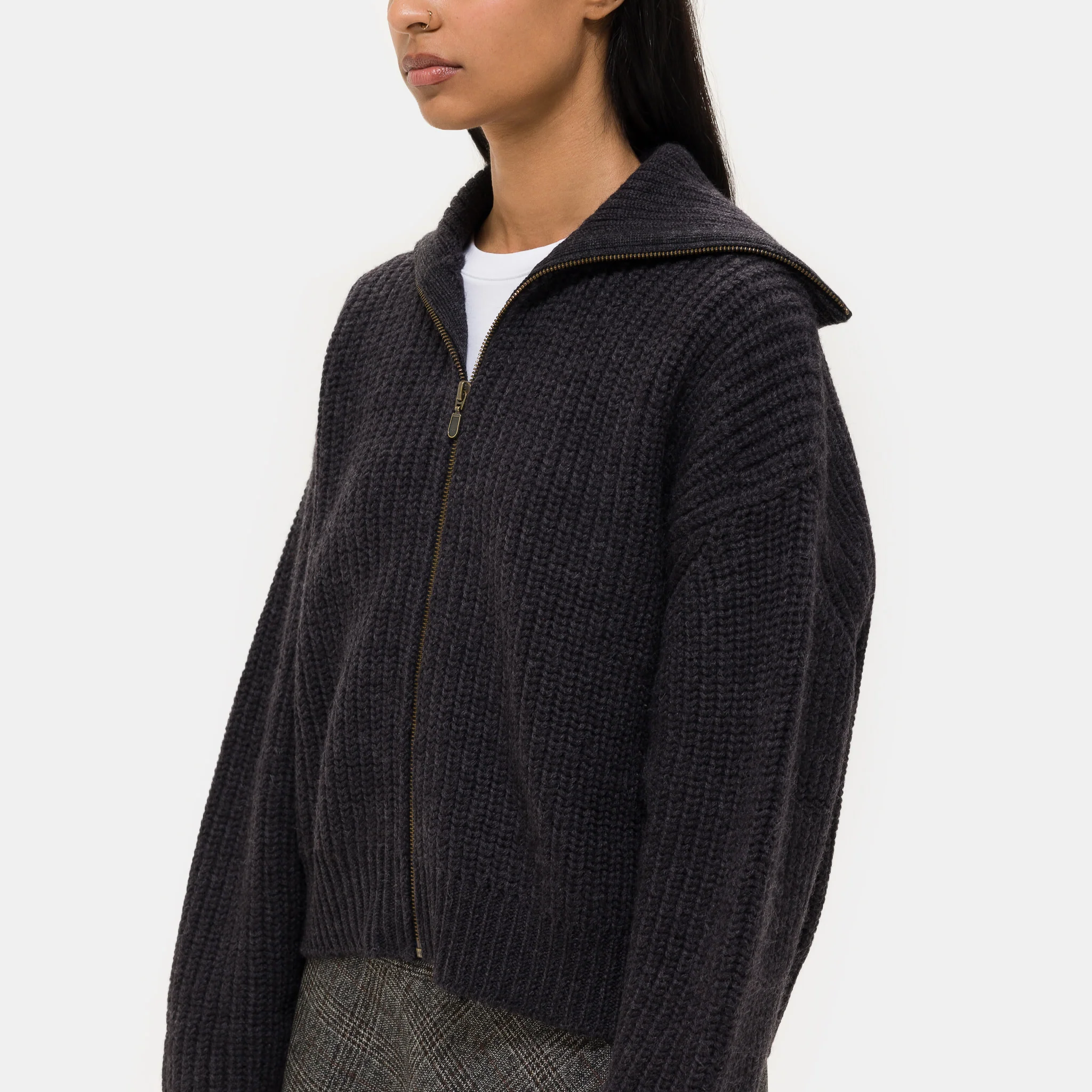 Yummy Cardigan in Black - Image 4
