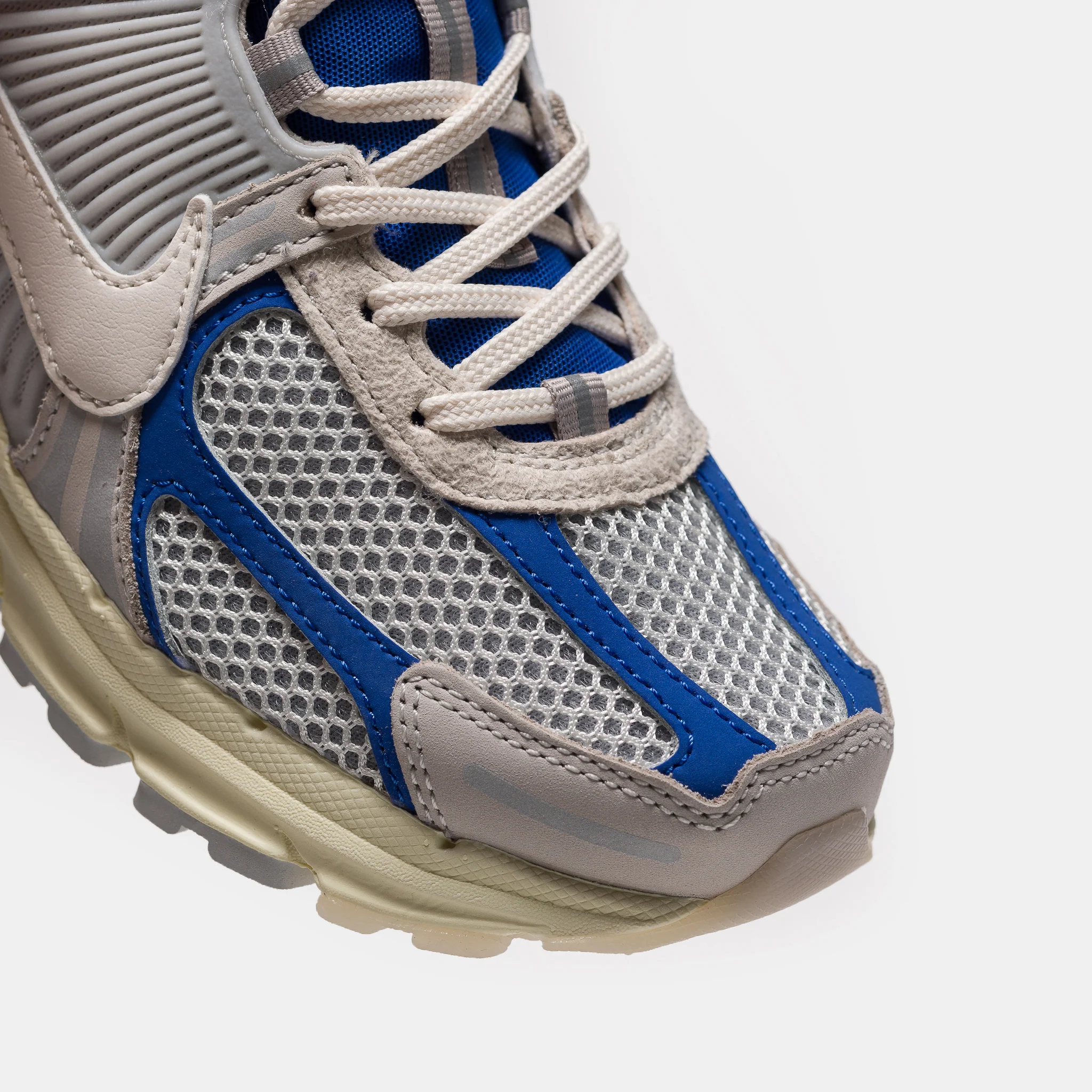 Zoom Vomero 5 Sneaker in Game Royal/Pale Ivory/Coconut Milk - Image 6